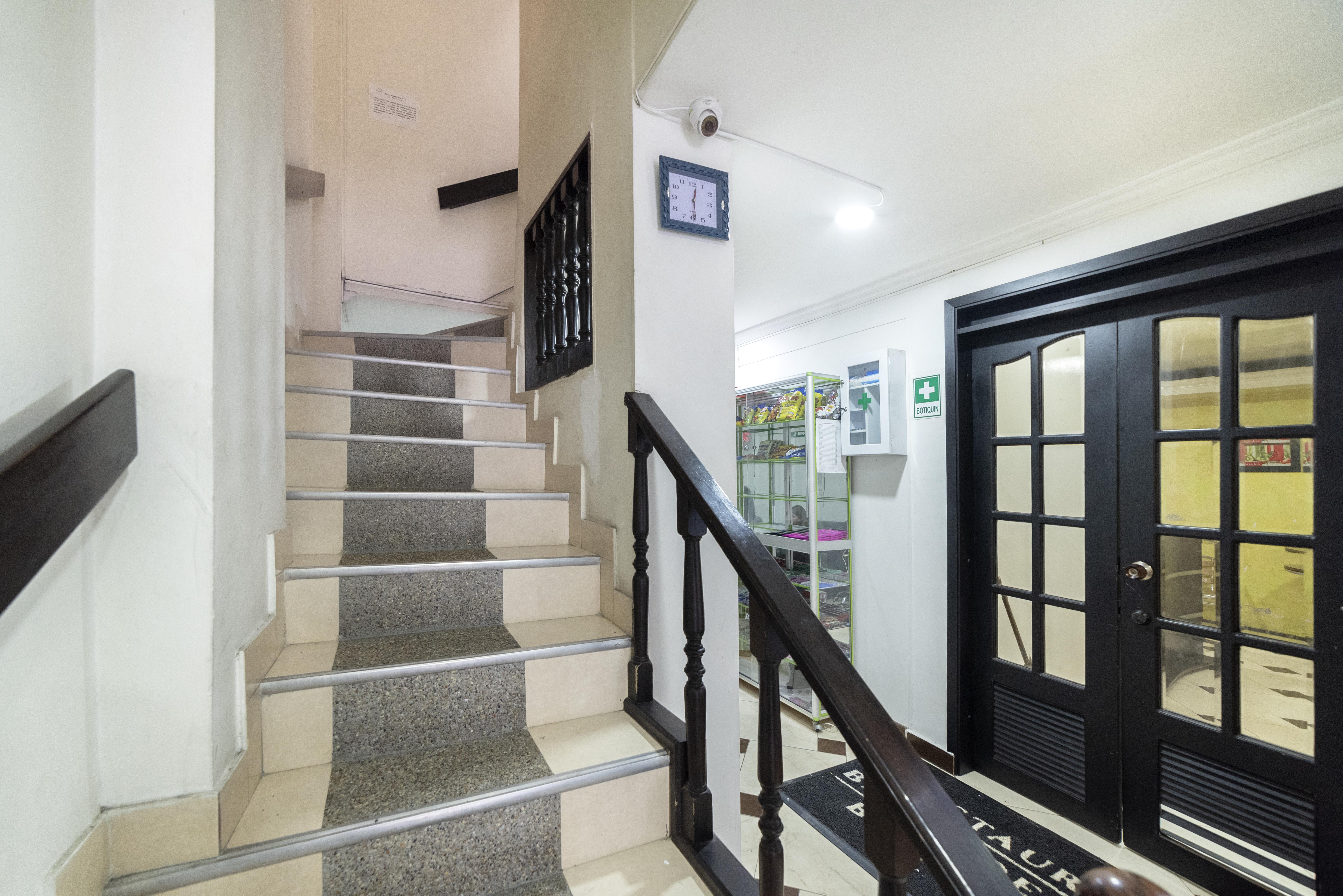 Ayenda 1016 Bogota Chapinero Hotel Ngoại thất bức ảnh